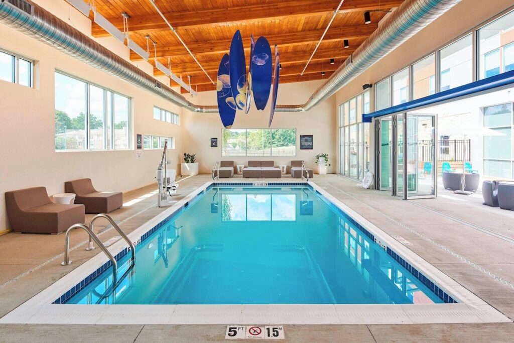 Aloft Cleveland Airport