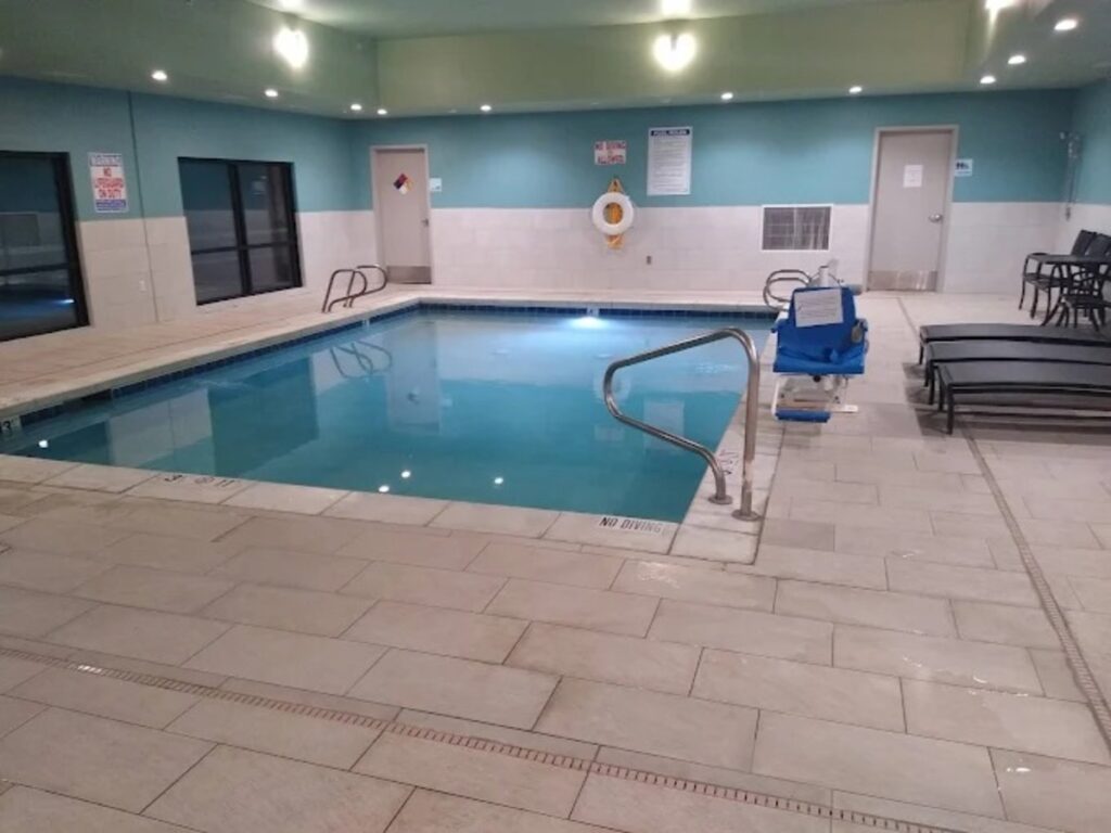 Holiday Inn Express and Suites Broomfield by IHG