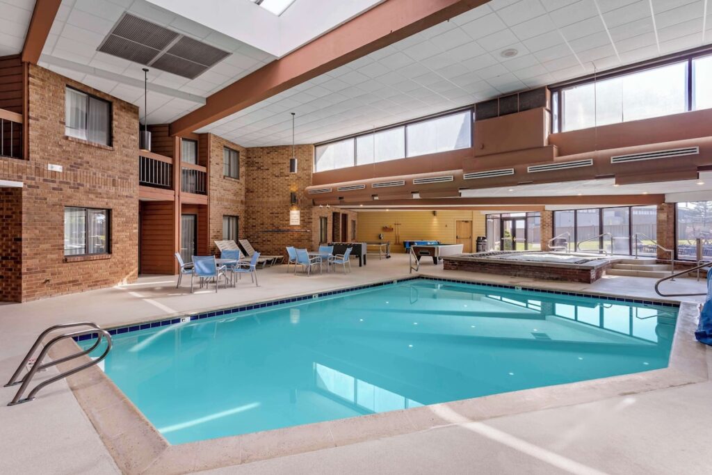 Best Western Plus Landmark Inn