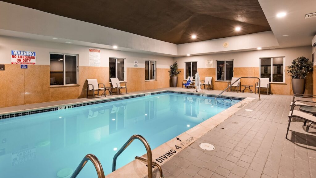 Best Western Plus New Cumberland Inn & Suites