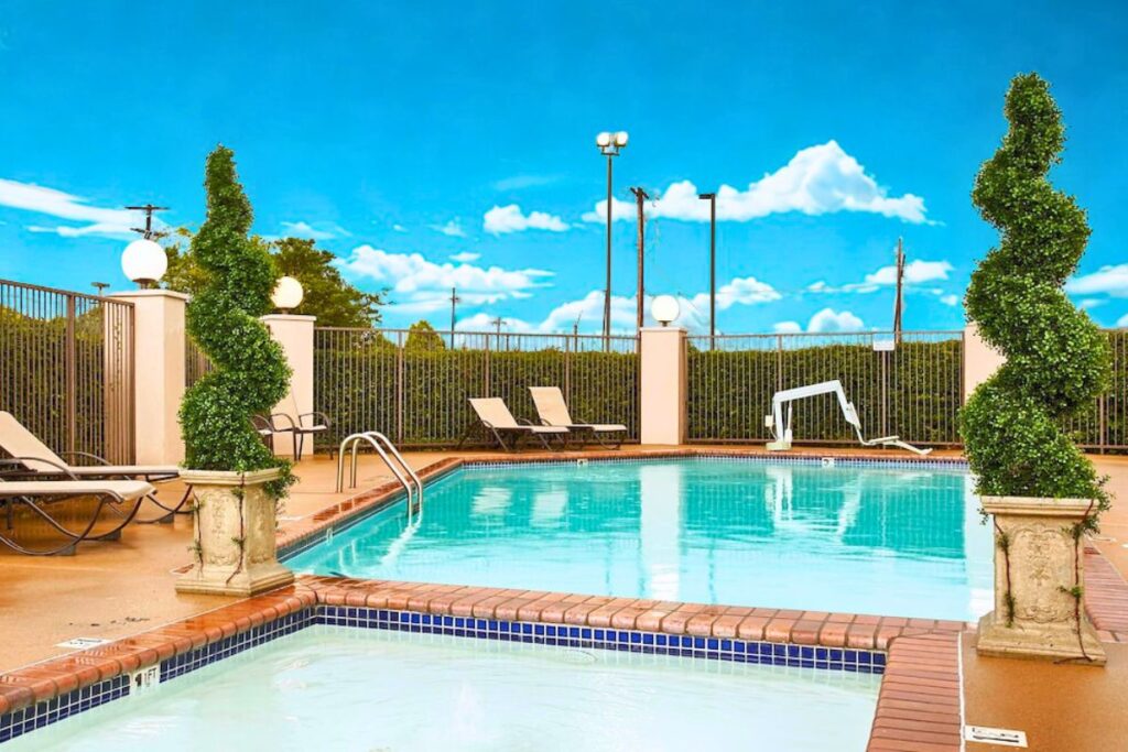 Best Western Plus Southpark Inn & Suites