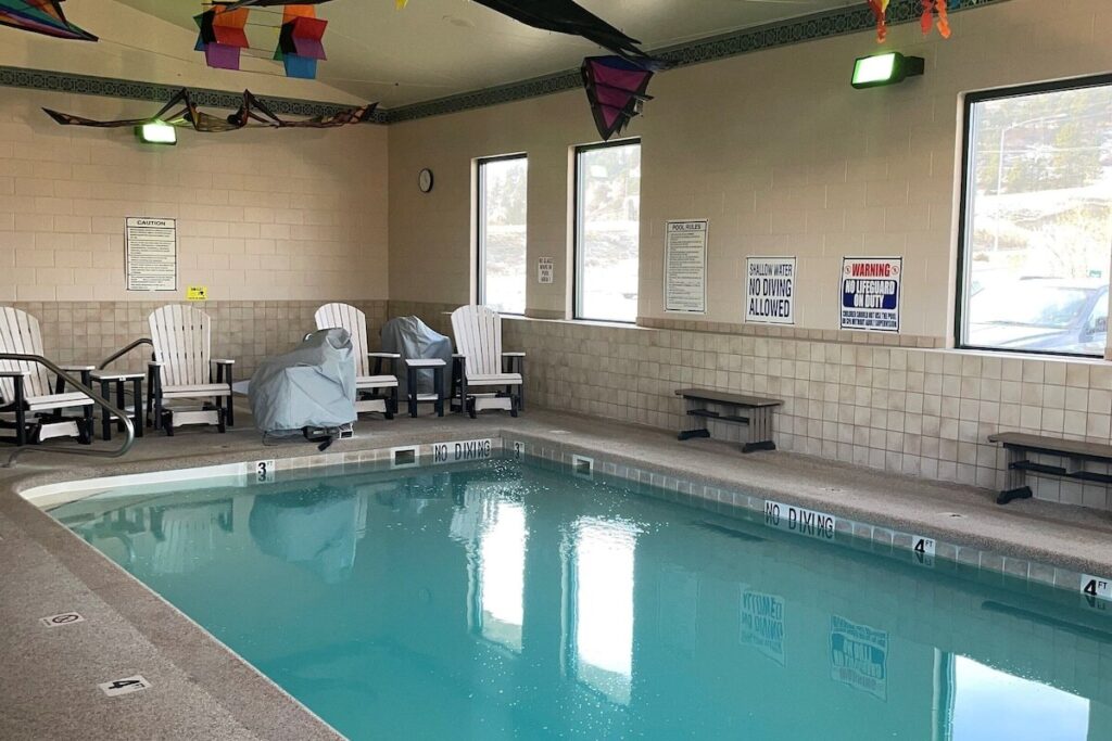 Boothill Inn And Suites