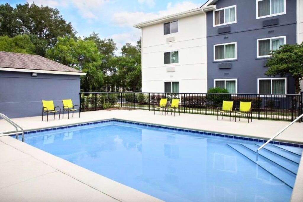 Candlewood Suites Jacksonville Southpoint