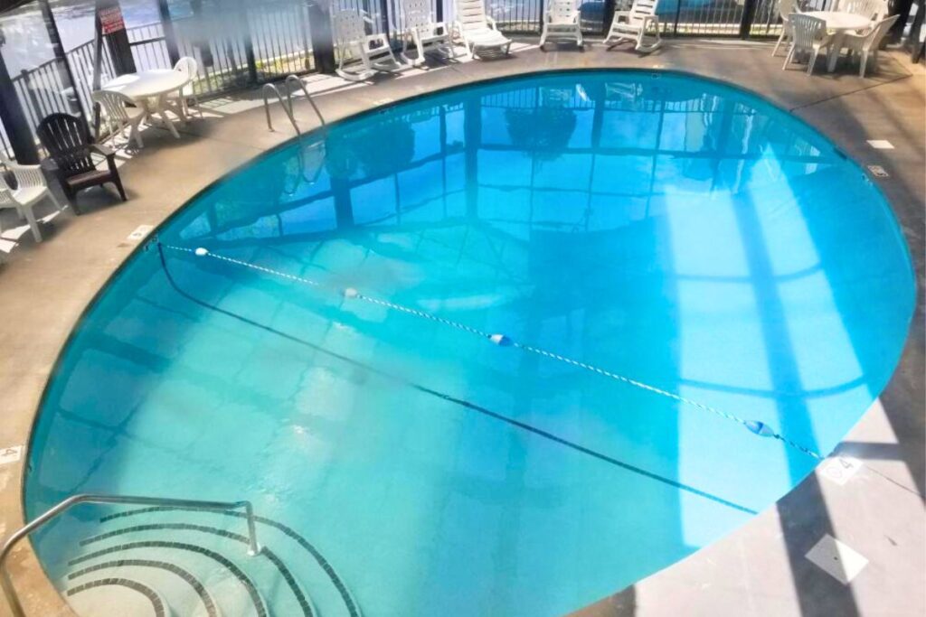 Colonial House Motel