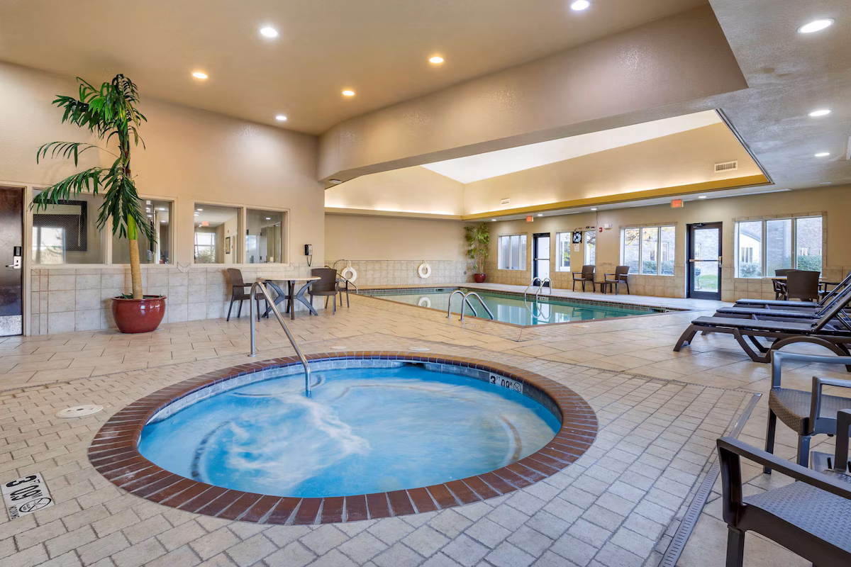 Comfort Inn Bentonville – Crystal Bridges