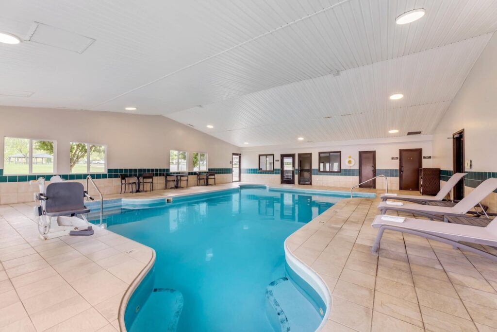 Comfort Inn River’s Edge