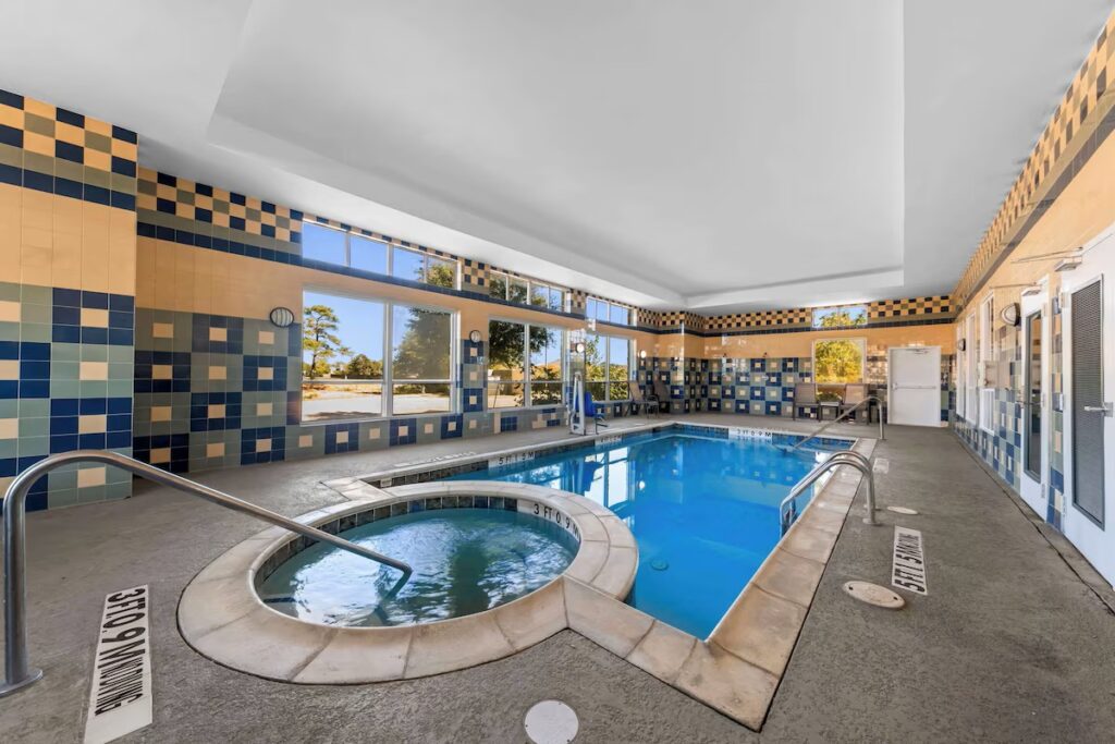 Comfort Inn & Suites Near Lake Lewisville