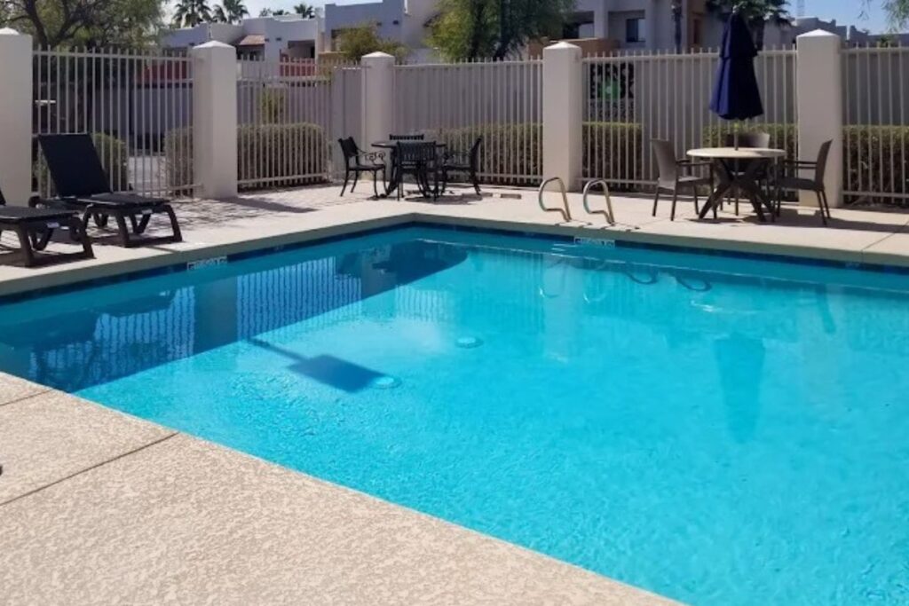 Comfort Inn & Suites Tempe Phoenix Sky Harbor Airport