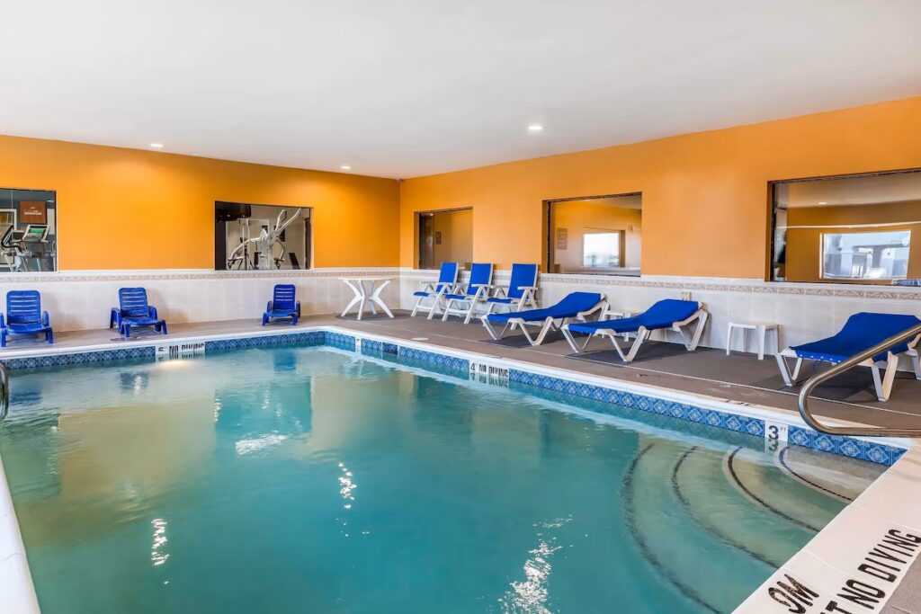 Comfort Suites North