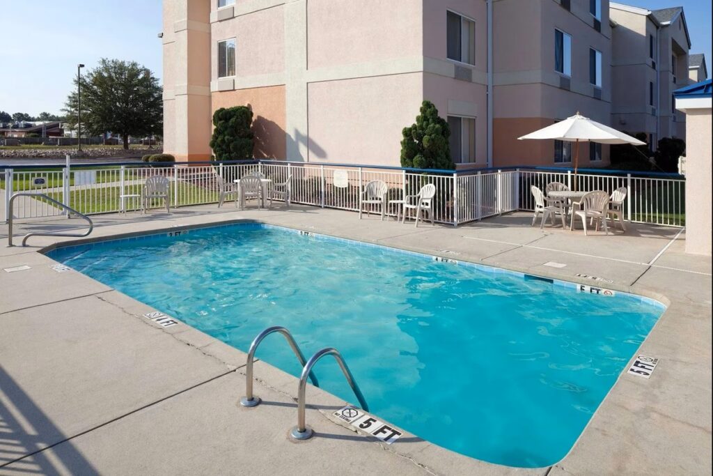 Country Inn & Suites by Radisson, Fayetteville I-95, NC