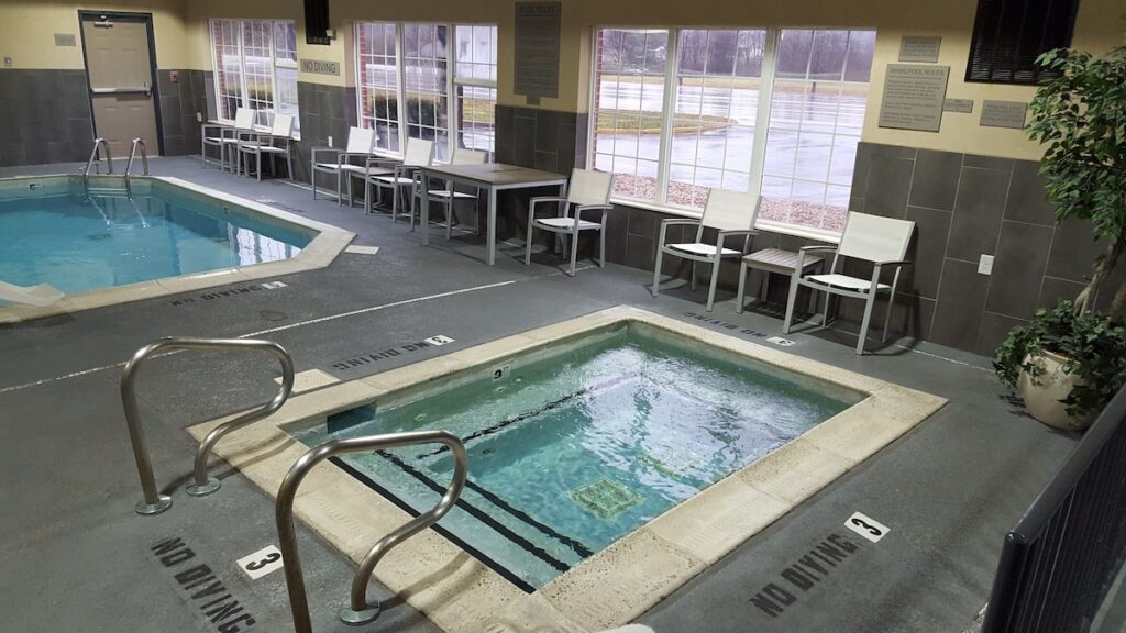 Country Inn & Suites by Radisson, Georgetown, KY