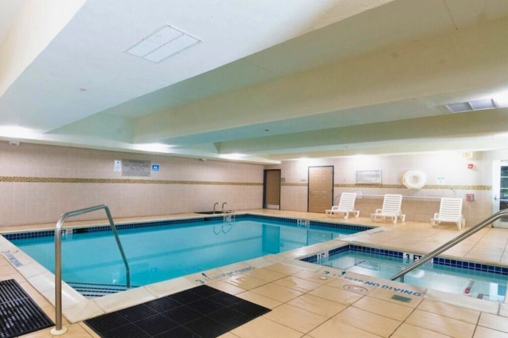 Country Inn & Suites by Radisson, Harrisburg – Hershey West, PA