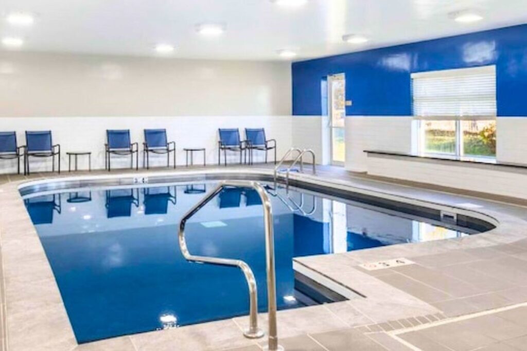 Country inn & Suites by Radisson Bolingbrook, I-55