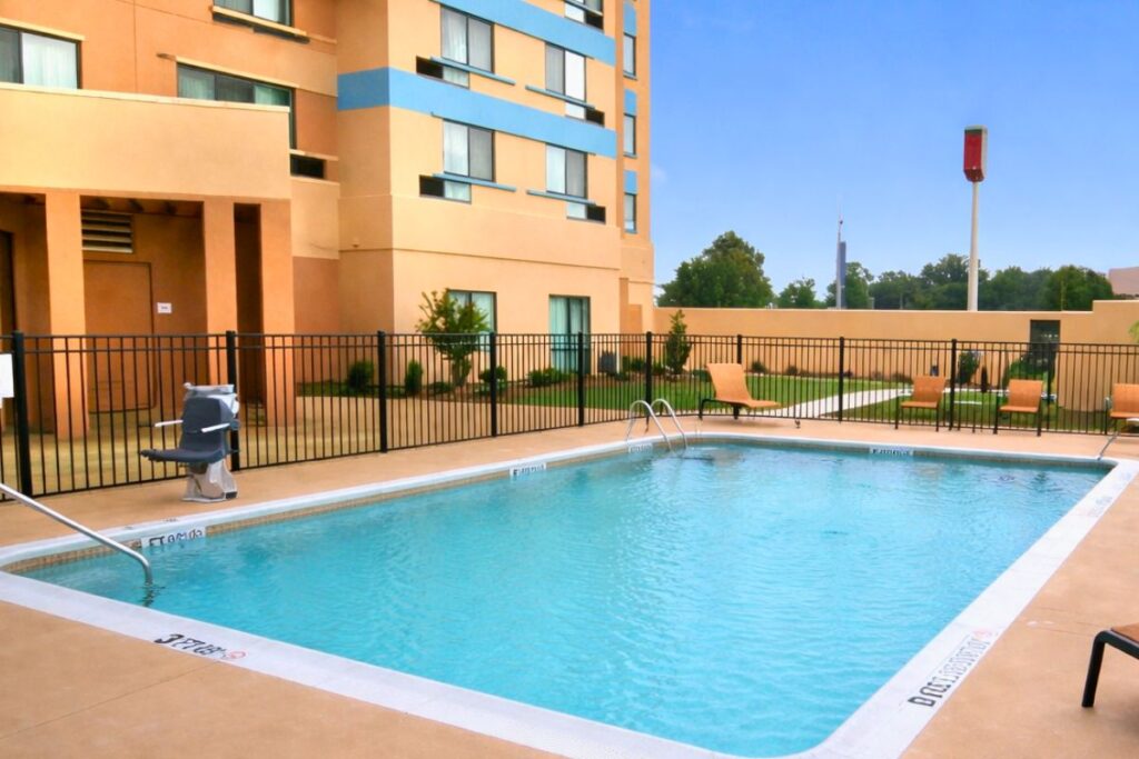 Courtyard by Marriott Jackson Airport/Pearl