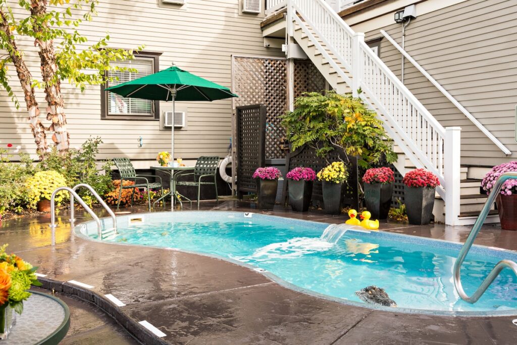 Crowne Pointe Historic Inn & Spa – Adults Only