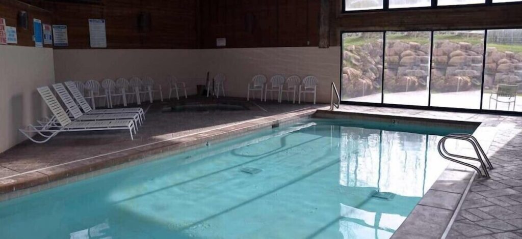 Daniels Summit Lodge