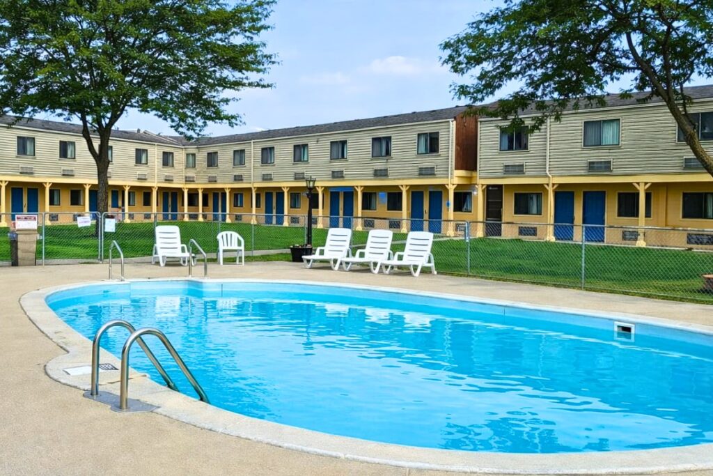 Days Inn by Wyndham Bowling Green