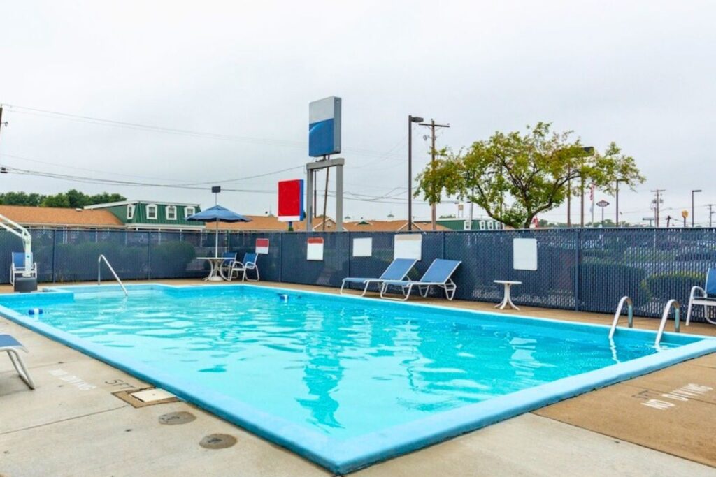 Days Inn by Wyndham New Philadelphia