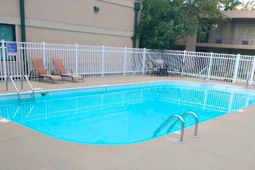 Days Inn by Wyndham Paducah I-24 Exit 4