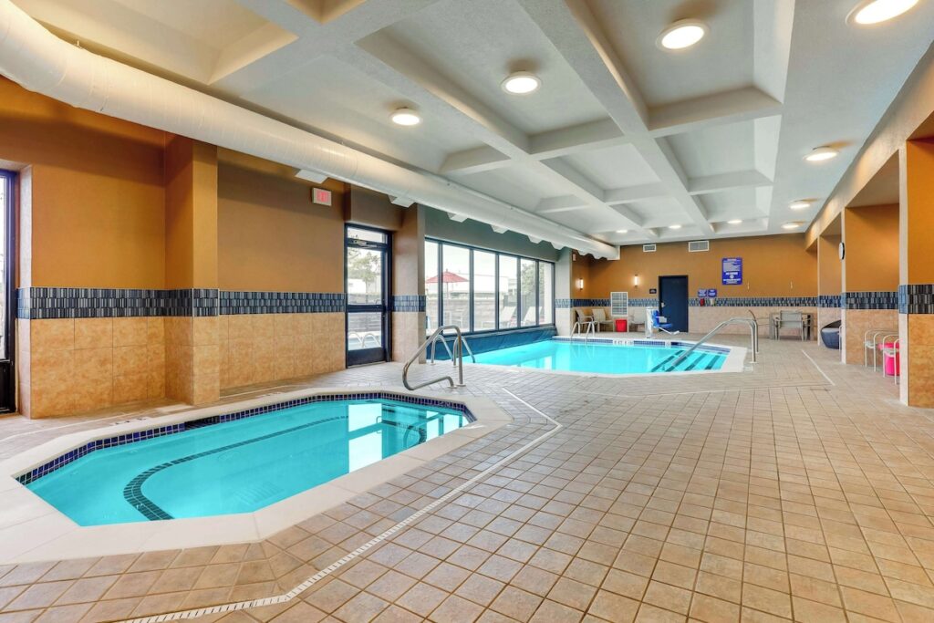 Drury Inn & Suites Birmingham Lakeshore Drive