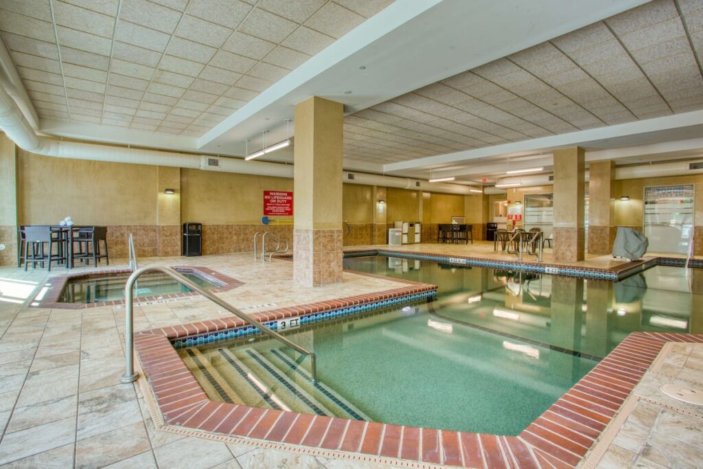 Drury Inn & Suites Near La Cantera Parkway