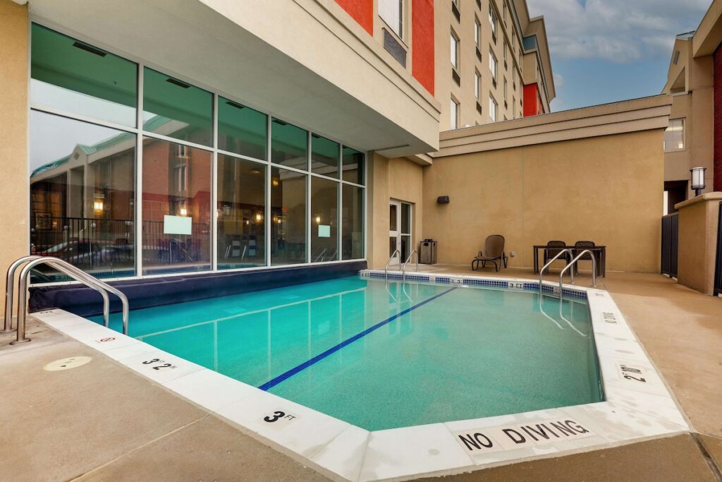 Drury Inn & Suites St. Louis Arnold