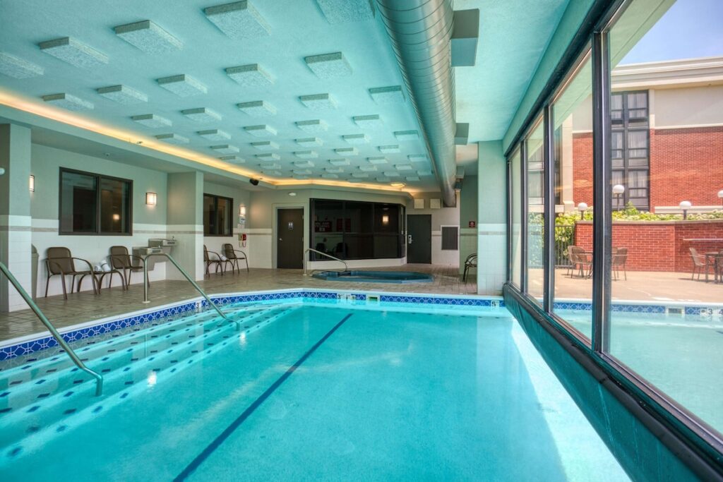 Drury Inn & Suites St. Louis Fairview Heights