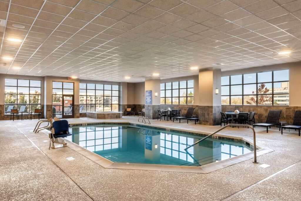 Drury Plaza Hotel Broadview – Wichita