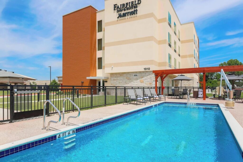 Fairfield Inn & Suites by Marriott Decatur at Decatur Conference Center
