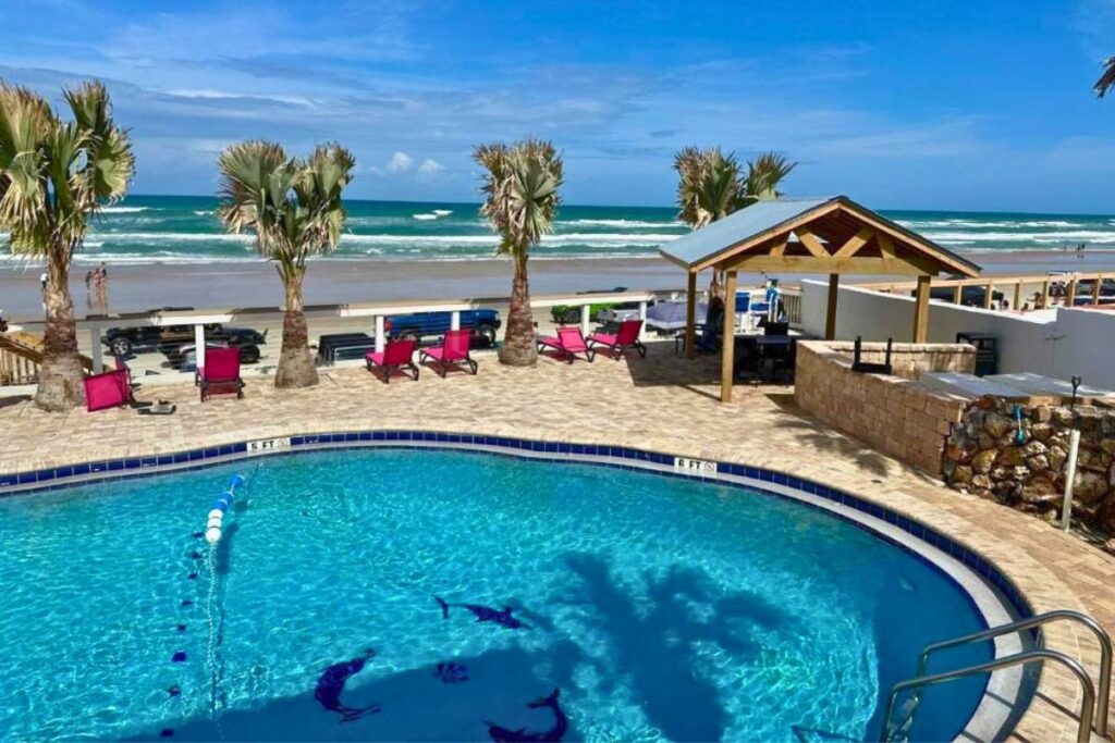 Flamingo Inn Beachfront – Daytona Beach