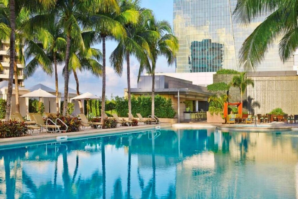 Four Seasons Private Studio Unit