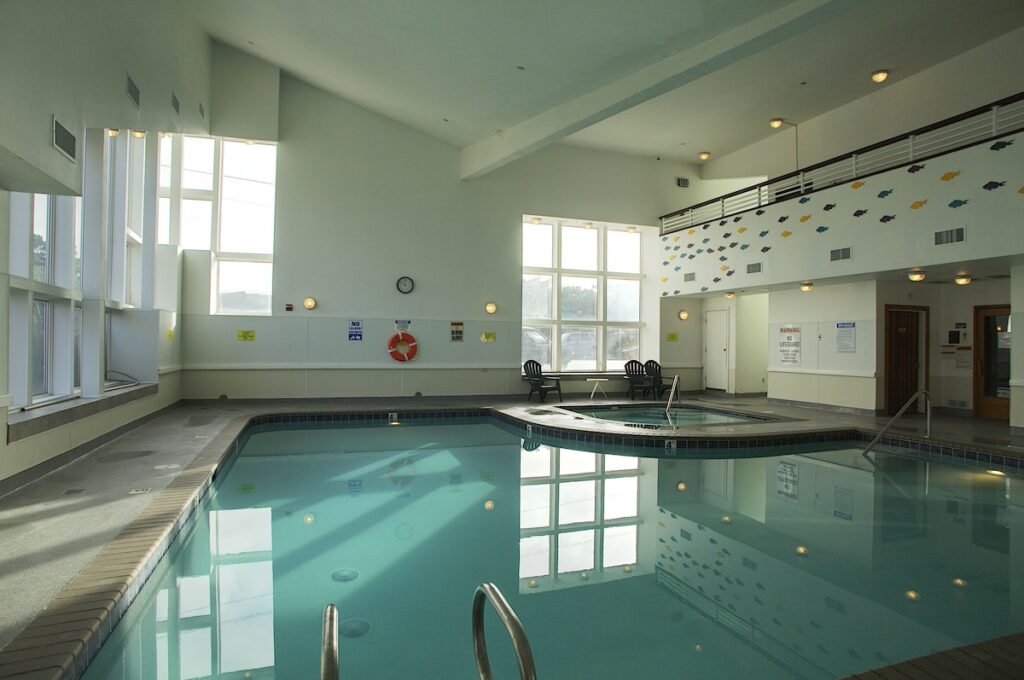 Hallmark Resort – Newport