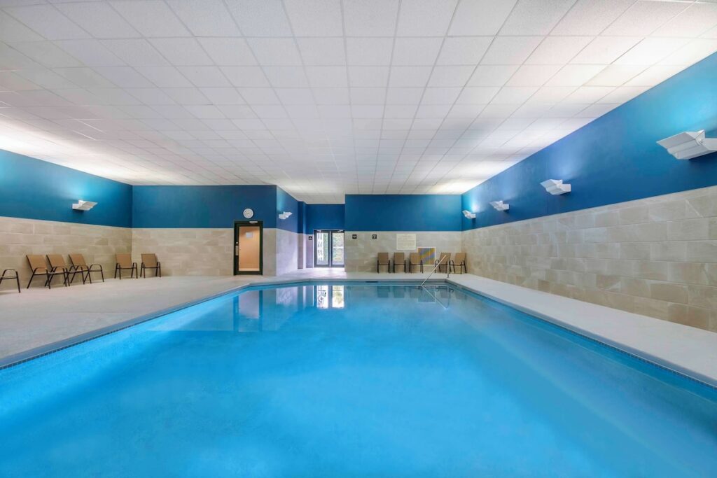 Hampton Inn East Aurora