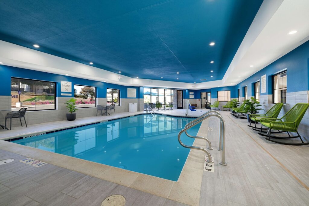 Hampton Inn & Suites Marina