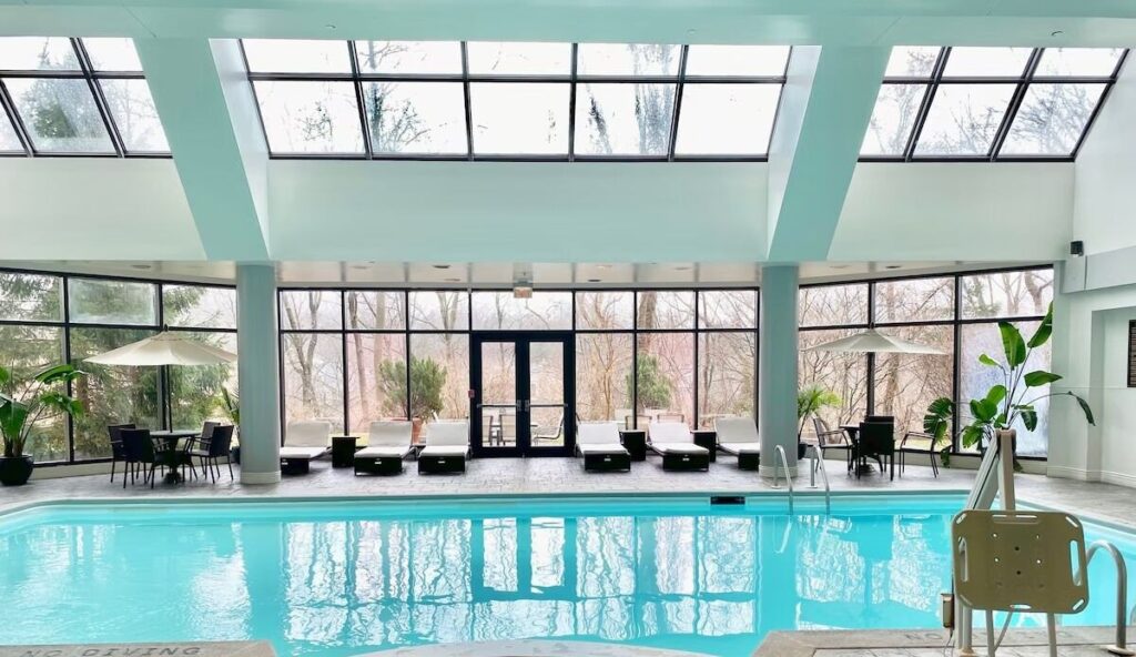 Hilton East Brunswick Hotel & Executive Meeting Center