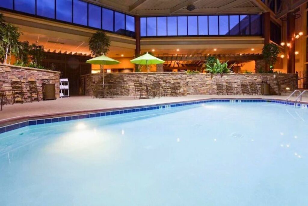 Holiday Inn Bloomington Airport South-Mall Area by IHG