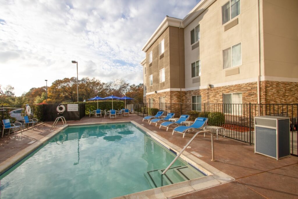 Holiday Inn Express Hotel & Suites Roseville-Galleria Area by IHG