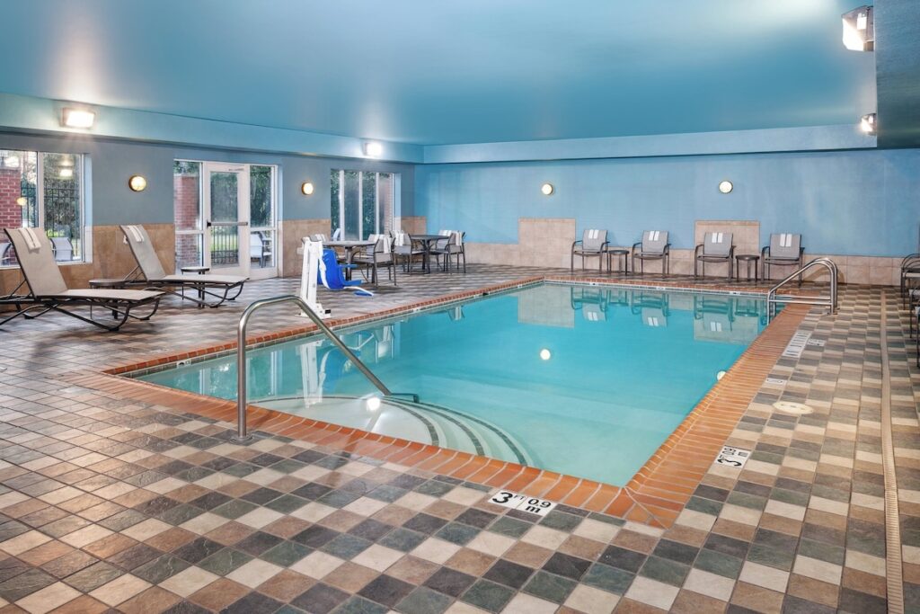 Holiday Inn Express Hotel & Suites Urbana-Champaign by IHG