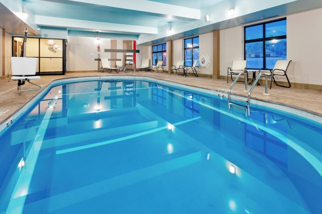 Holiday Inn Express Hotel & Suites York NE – Market by IHG