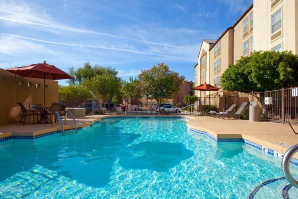 Holiday Inn Express Phoenix-Airport/University Drive by IHG