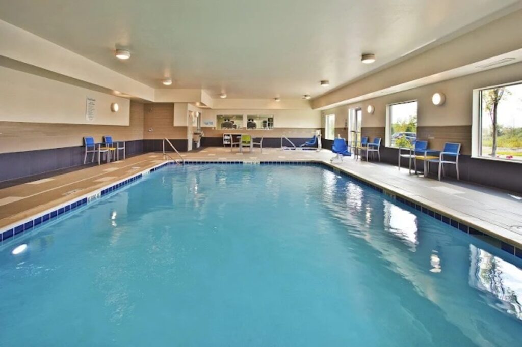 Holiday Inn Express & Suites Ann Arbor West by IHG