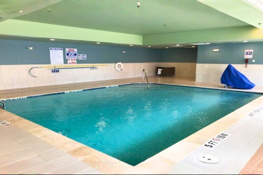 Holiday Inn Express & Suites Houston Southwest Galleria Area by IHG