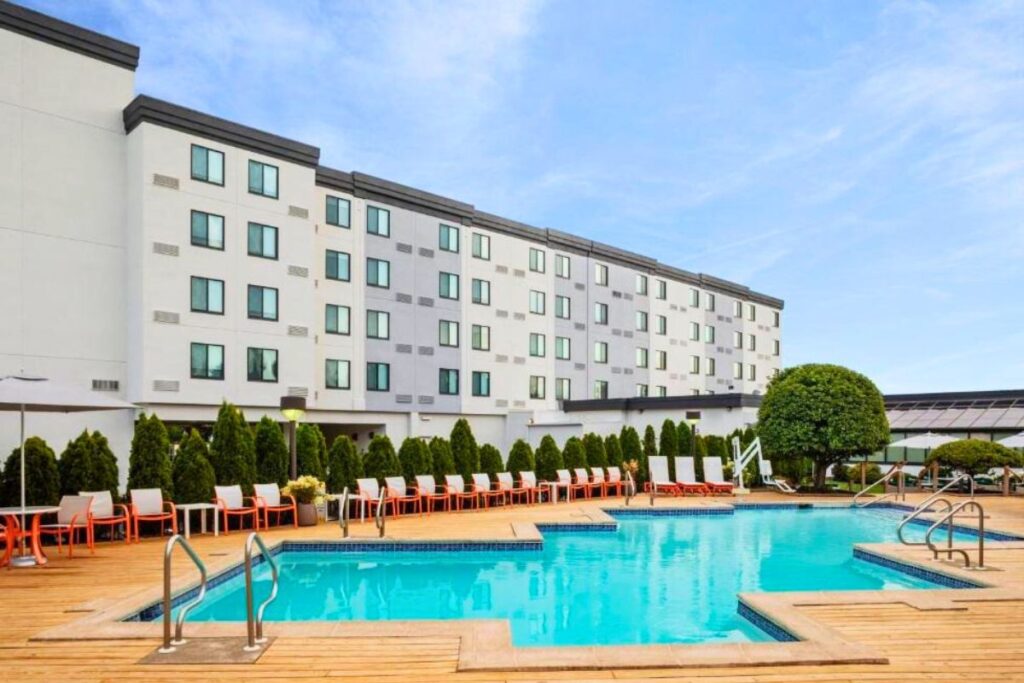 Holiday Inn Hasbrouck Heights-Meadowlands by IHG