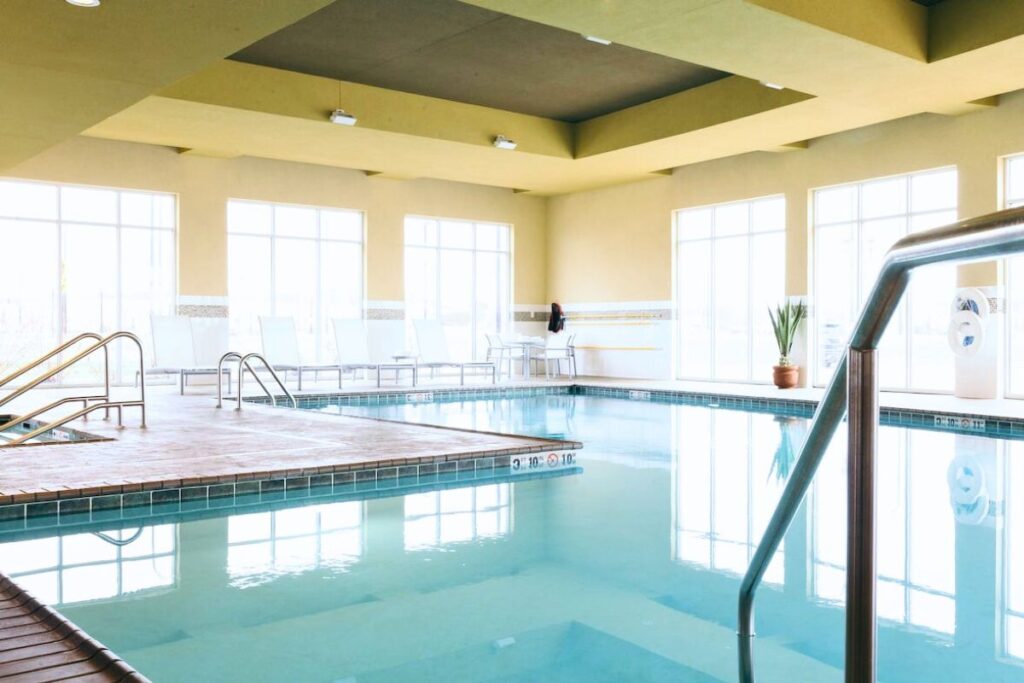 Holiday Inn Hotel & Suites East Peoria by IHG