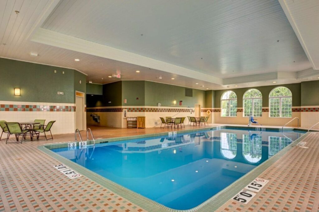 Holiday Inn Hotel & Suites-Milwaukee Airport by IHG