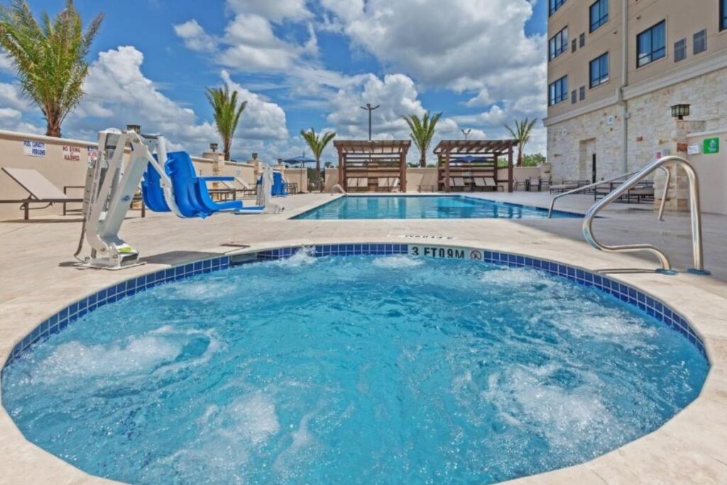 Holiday Inn Houston NE-Bush Airport Area by IHG