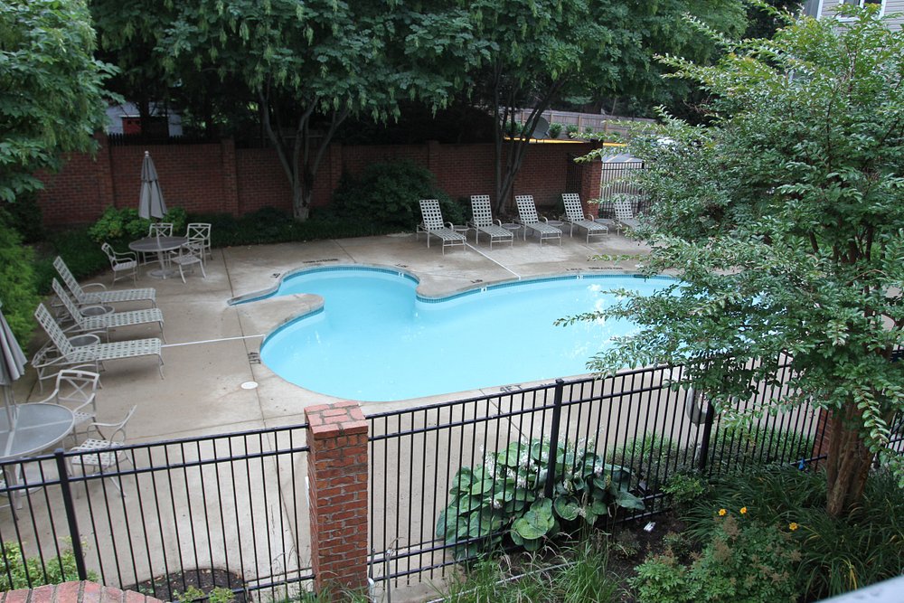 Homewood Suites by Hilton Alexandria / Pentagon South