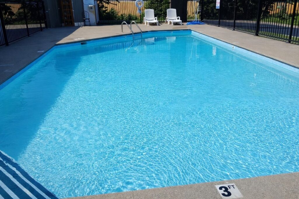 Howard Johnson by Wyndham Clarksville Tennessee