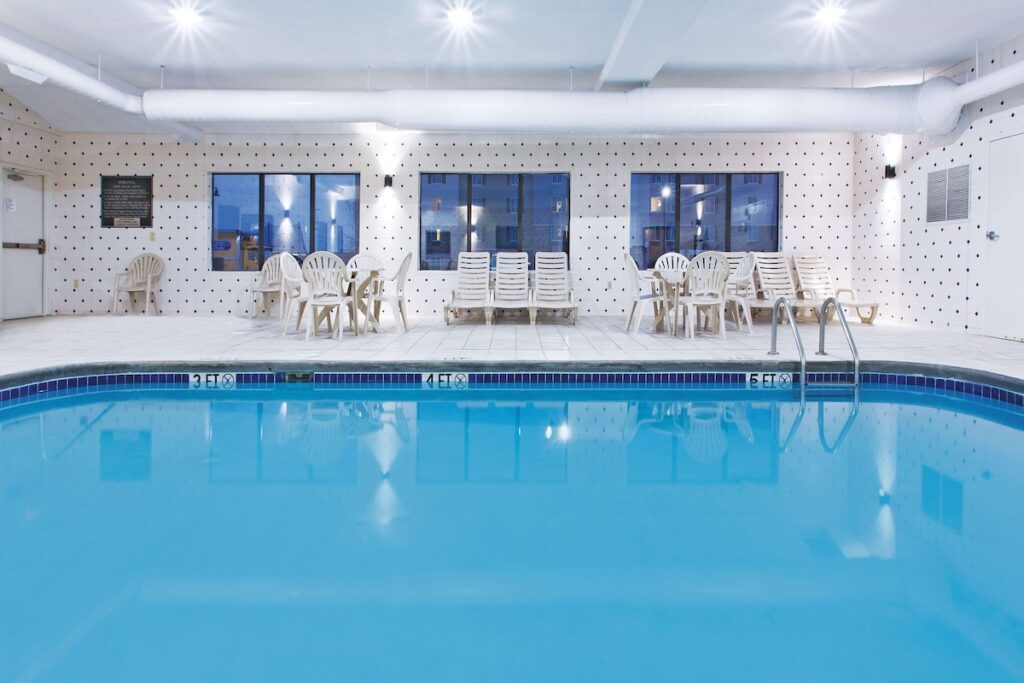 La Quinta Inn & Suites by Wyndham Columbus – Grove City