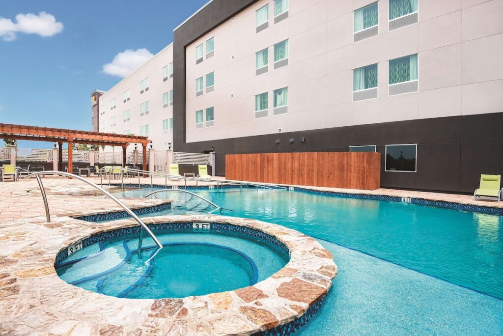 La Quinta Inn & Suites by Wyndham McAllen Convention Center